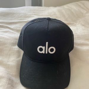 Alo hat- BUY BEFORE ITS GONE